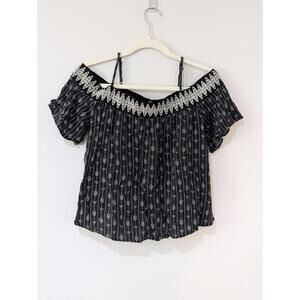 Be Cool Off The Shoulder Black & White Cropped Top Size S BOHO Y2K Cottagecore
